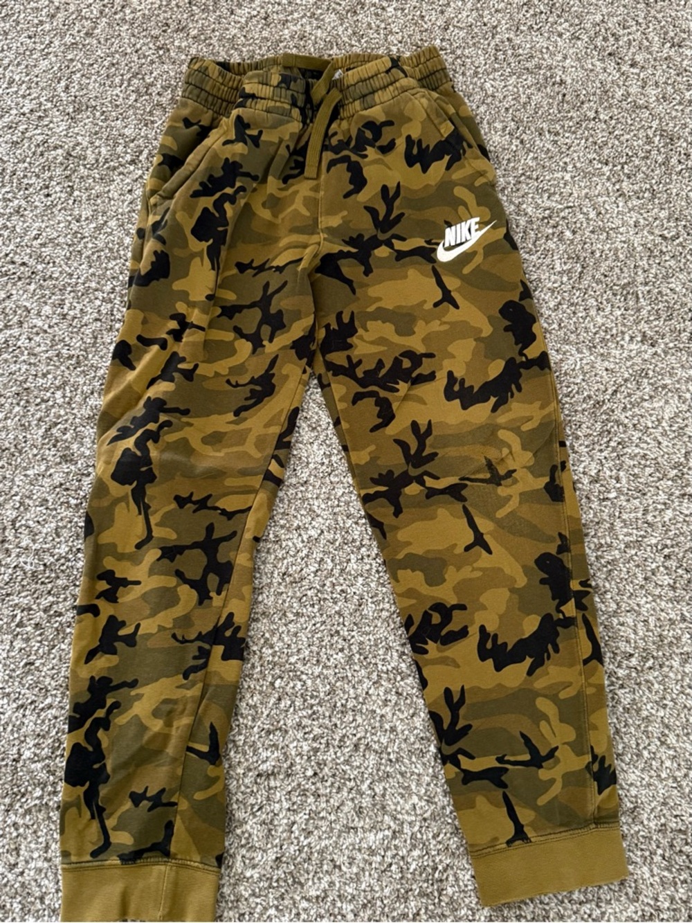 Boys Nike Camo Joggers ~ Size L